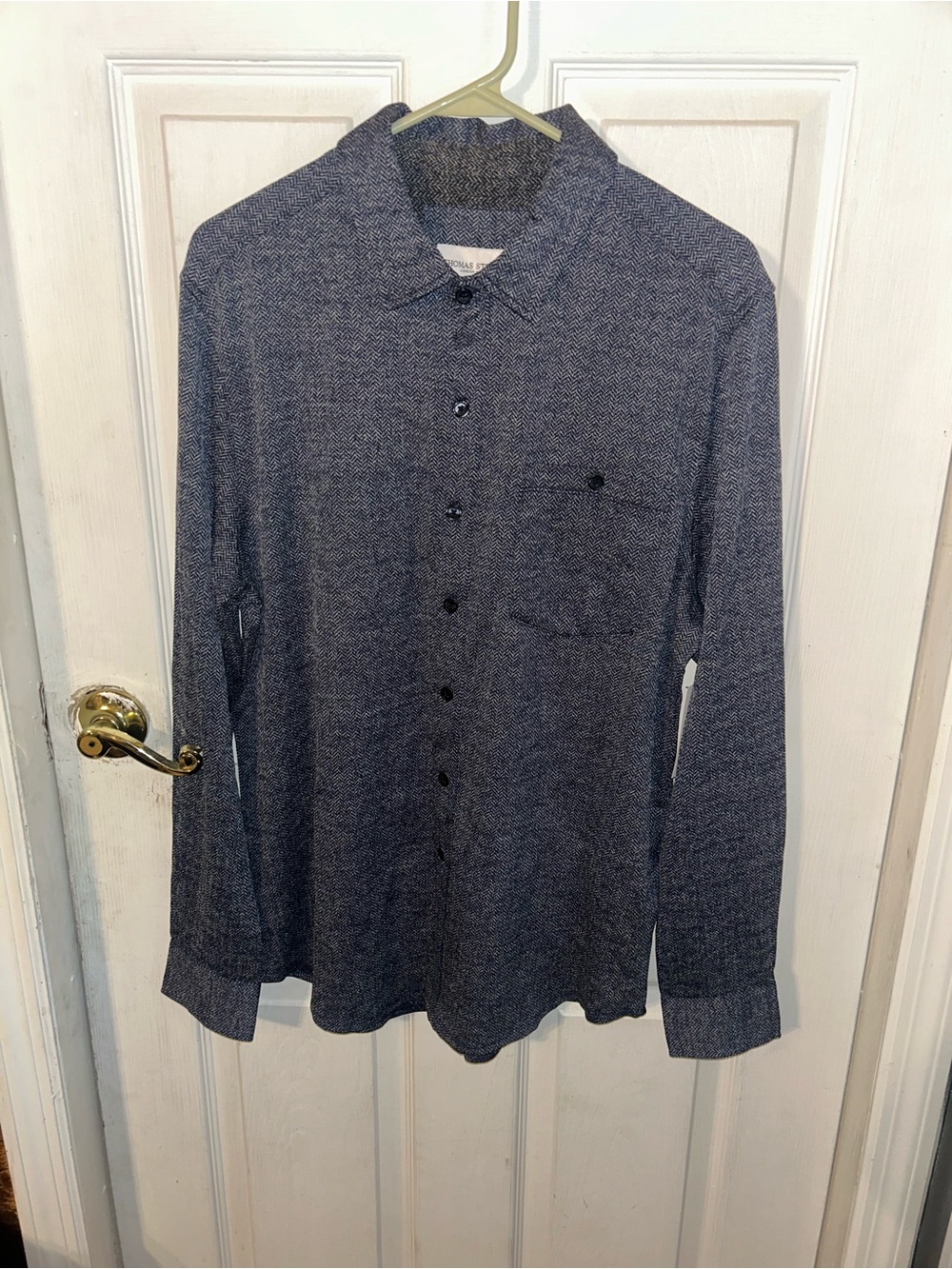Men's Navy Heathered Long-Sleeve Button-Down Shirt